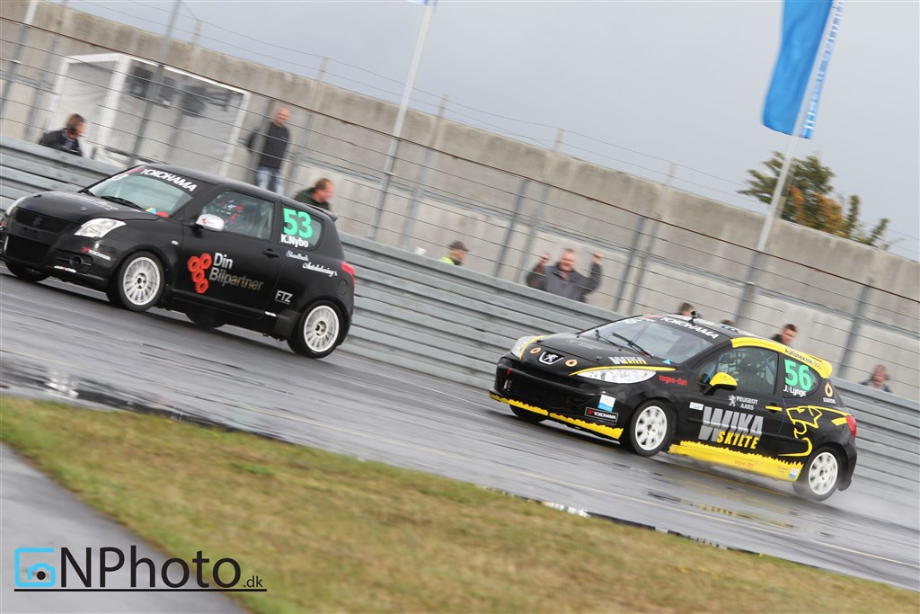 Kasper Nybo (53) og Jonas Lynge (56) havde et tæt dyst gennem en stor del af heat 1.
(Foto: CN Photo)